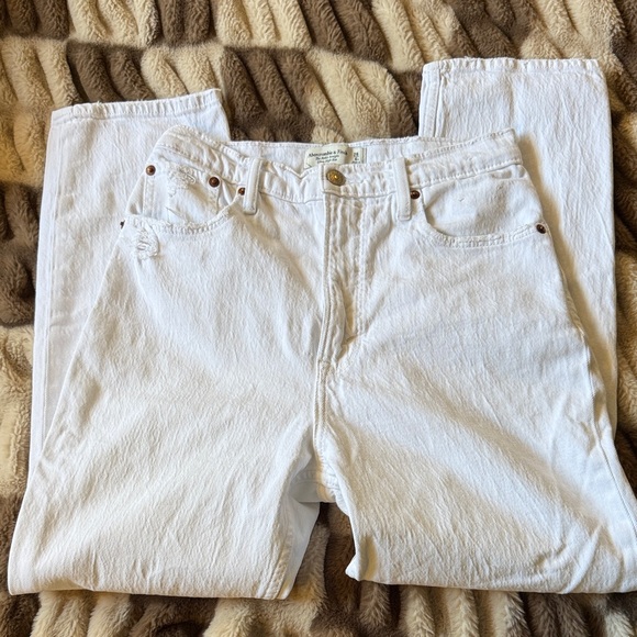 Abercrombie & Fitch Denim - Abercrombie & Fitch White Ankle Straight Jeans